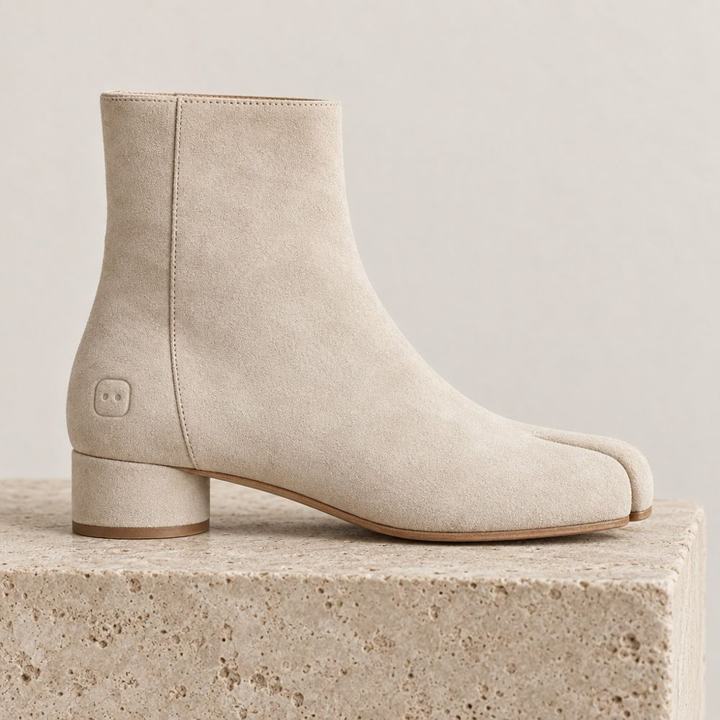 Tab x Tabi: Bone suede boot